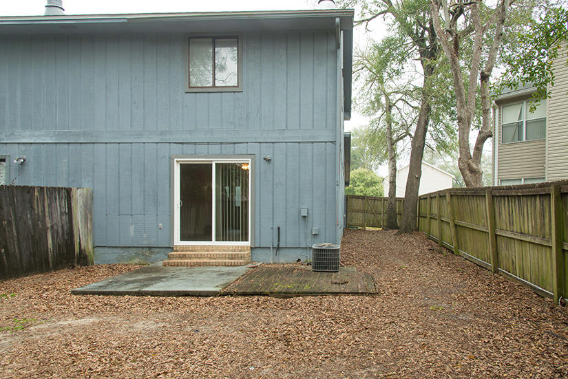 DENTON COURT - Residential