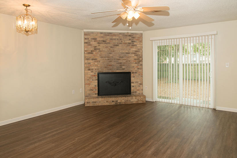 DENTON COURT - Residential