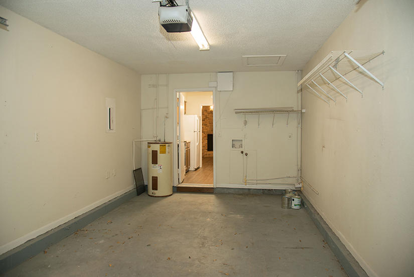 DENTON COURT - Residential