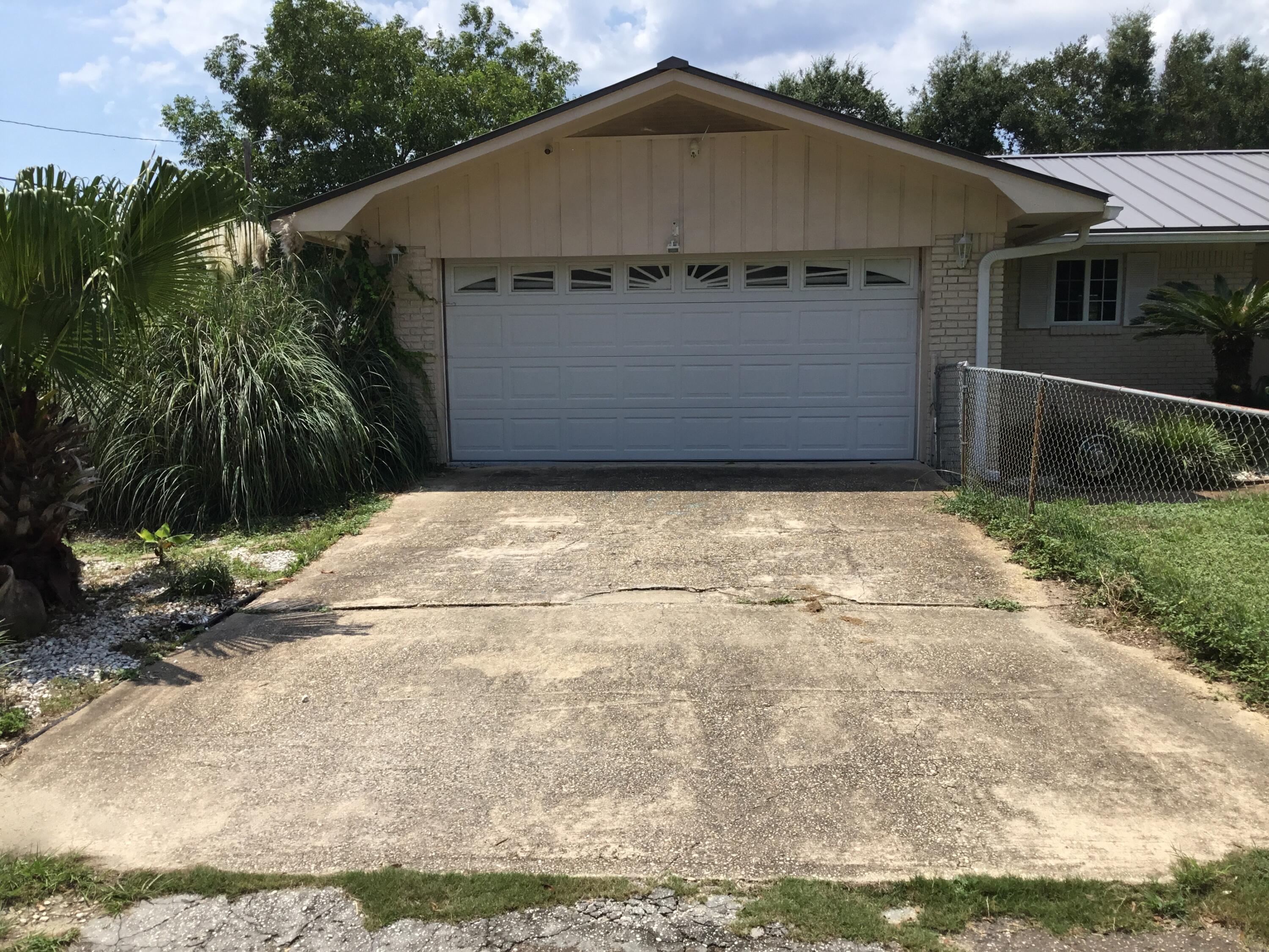 FOREST HEIGHTS - Residential