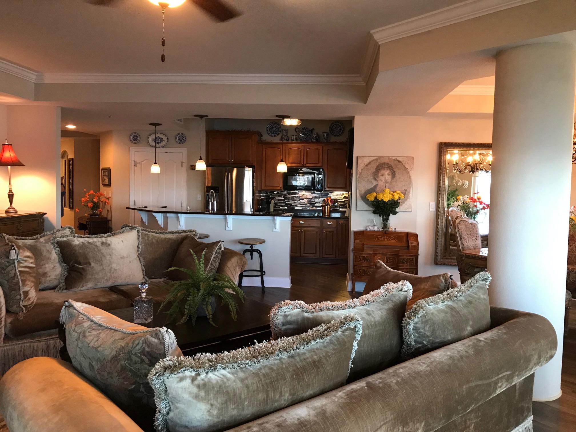 PRESIDIO YACHT CLUB - Residential