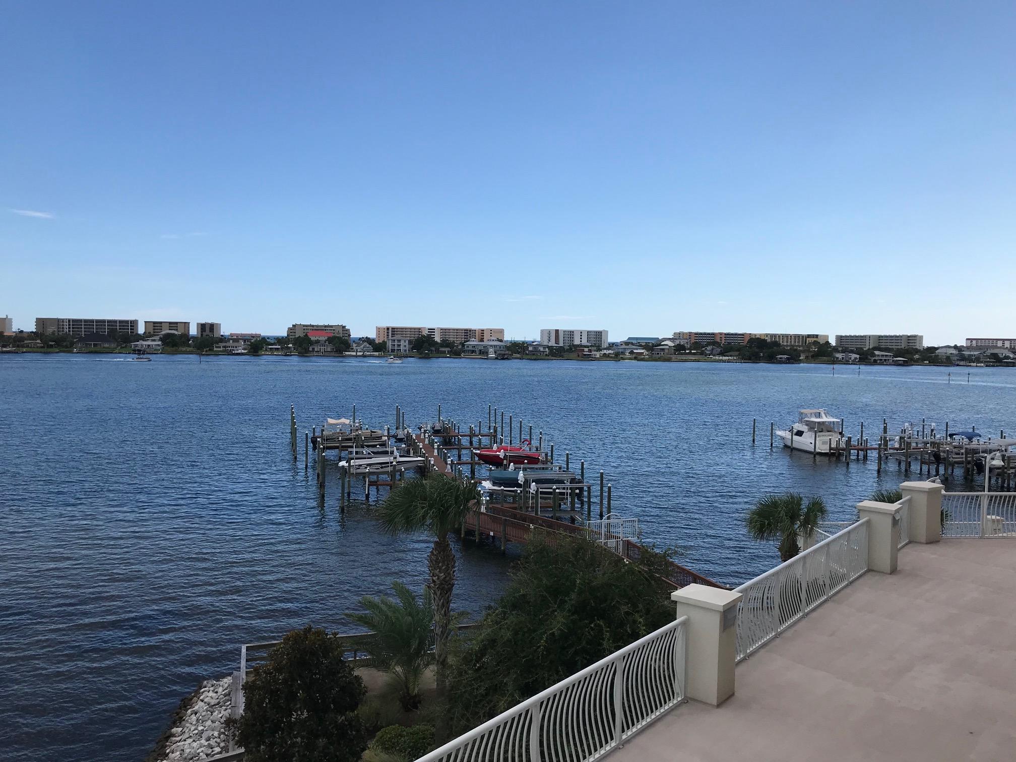 PRESIDIO YACHT CLUB - Residential