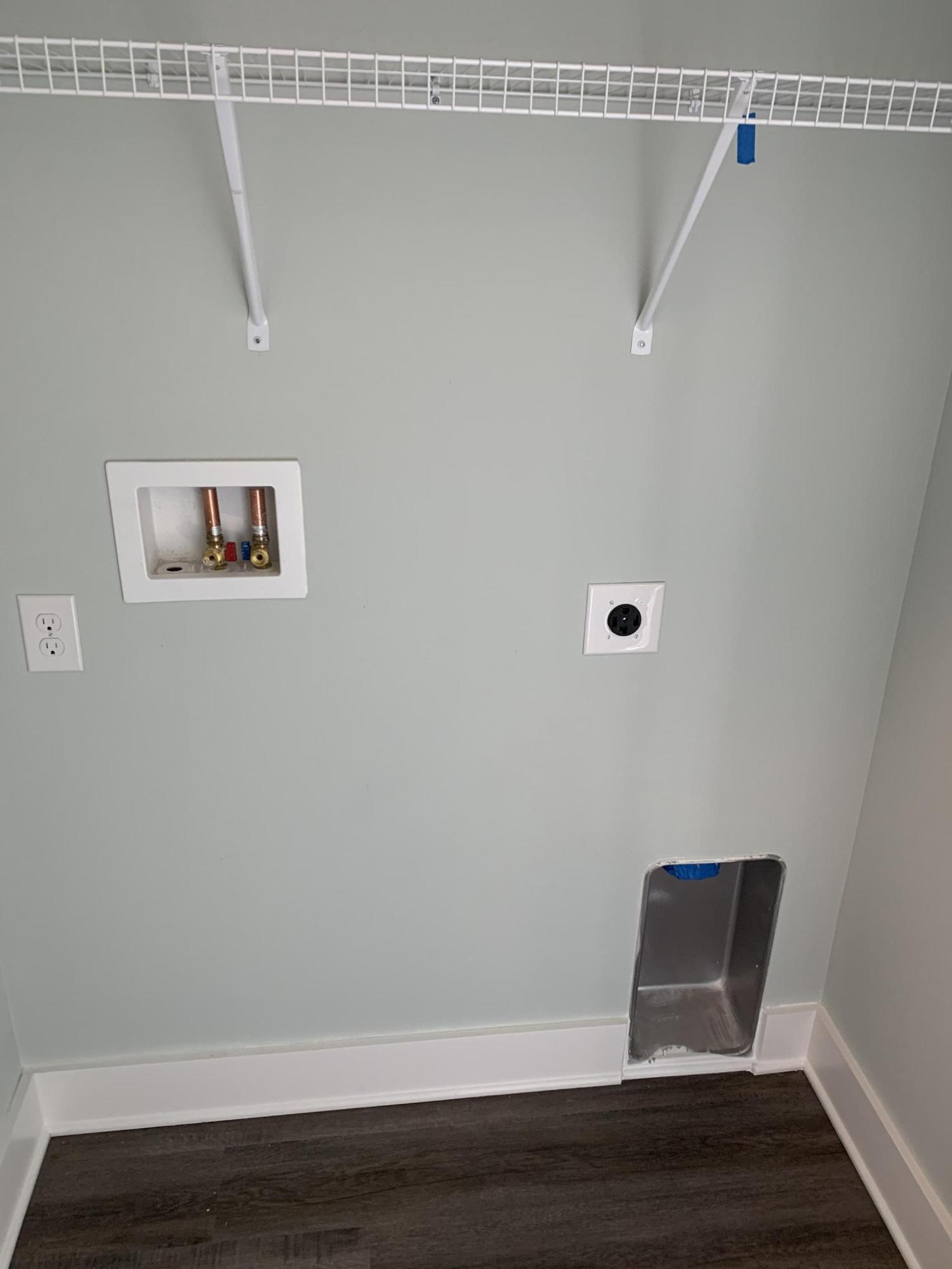 VERANDAS AT FREEPORT - Residential Lease