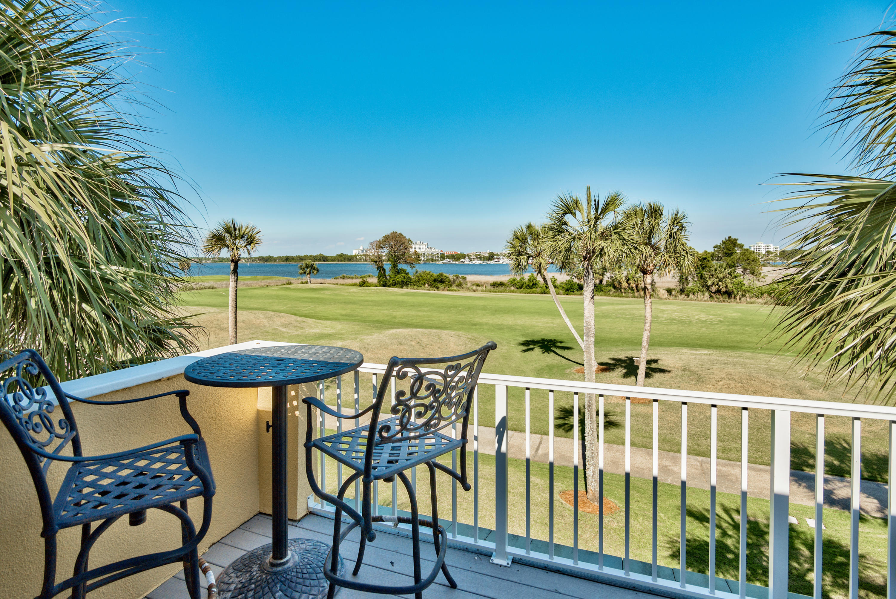 GRAND HARBOUR - Residential