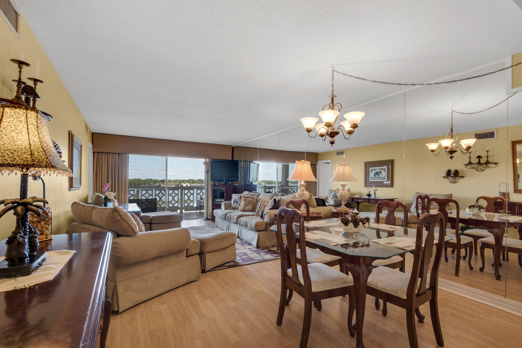 EL MATADOR CONDO - Residential