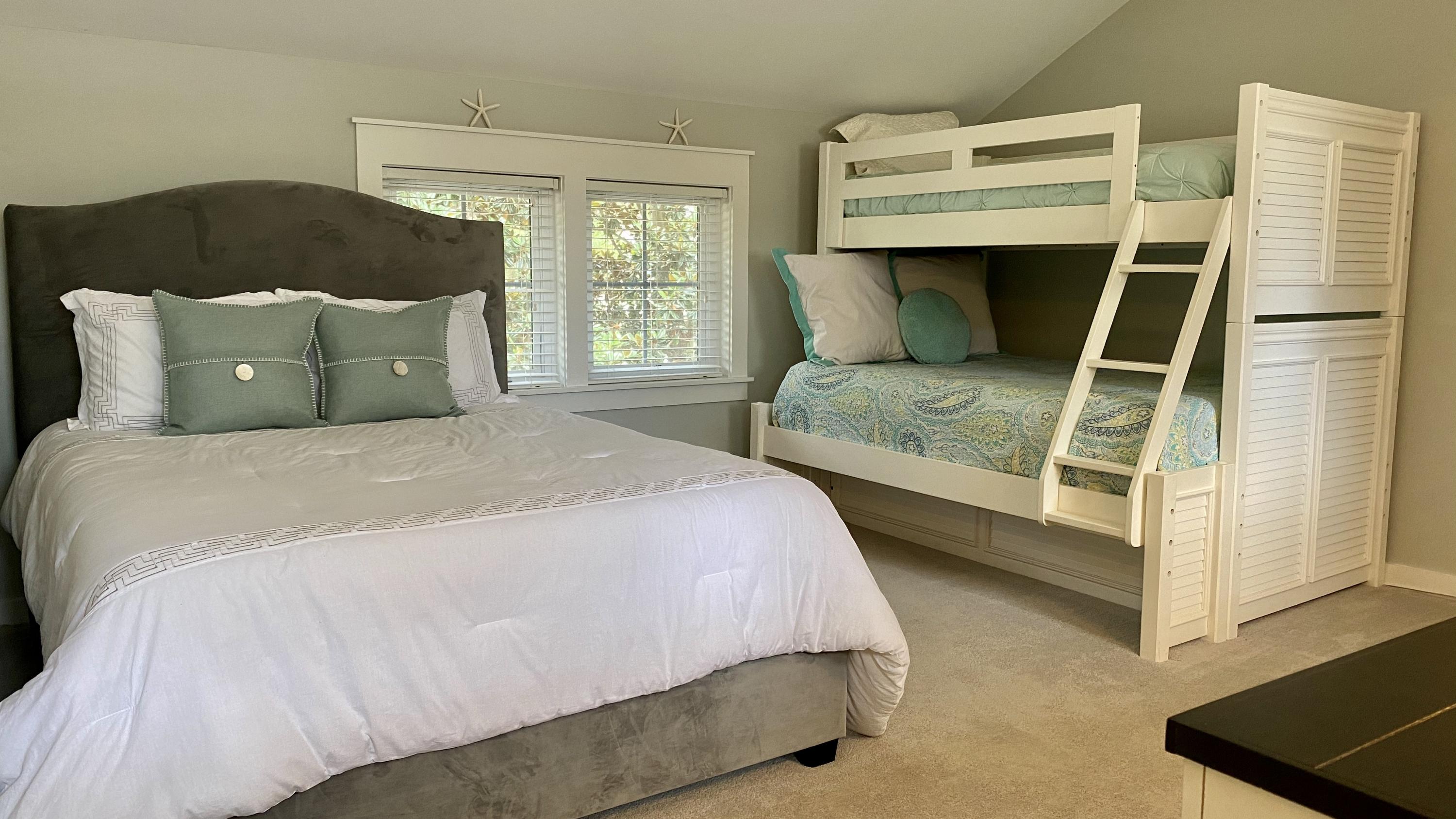 LAUREL GROVE - Residential