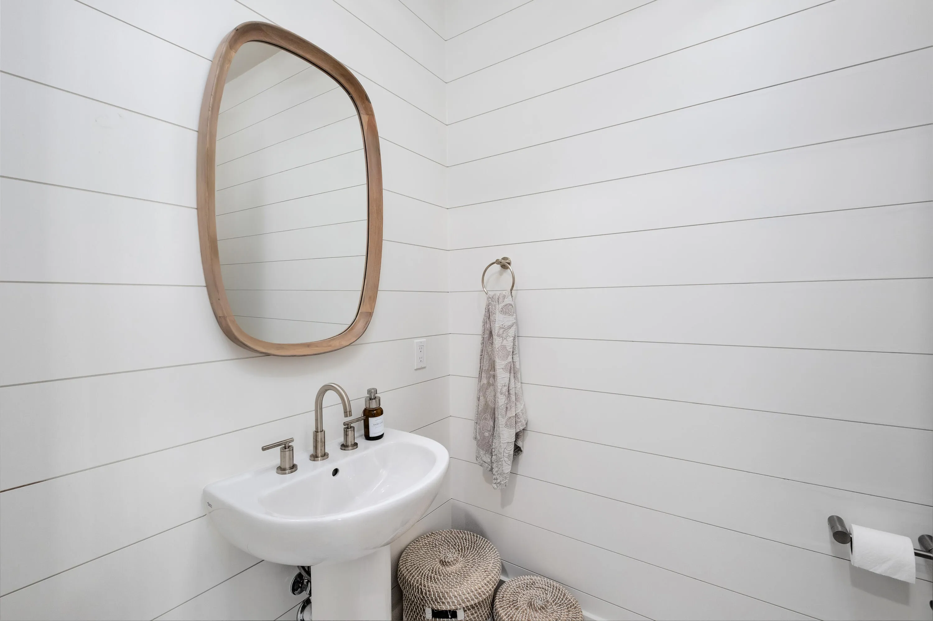 Destin, Florida 32541, United States, 3 Bedrooms Bedrooms, ,4 BathroomsBathrooms,Residential,Active,46391