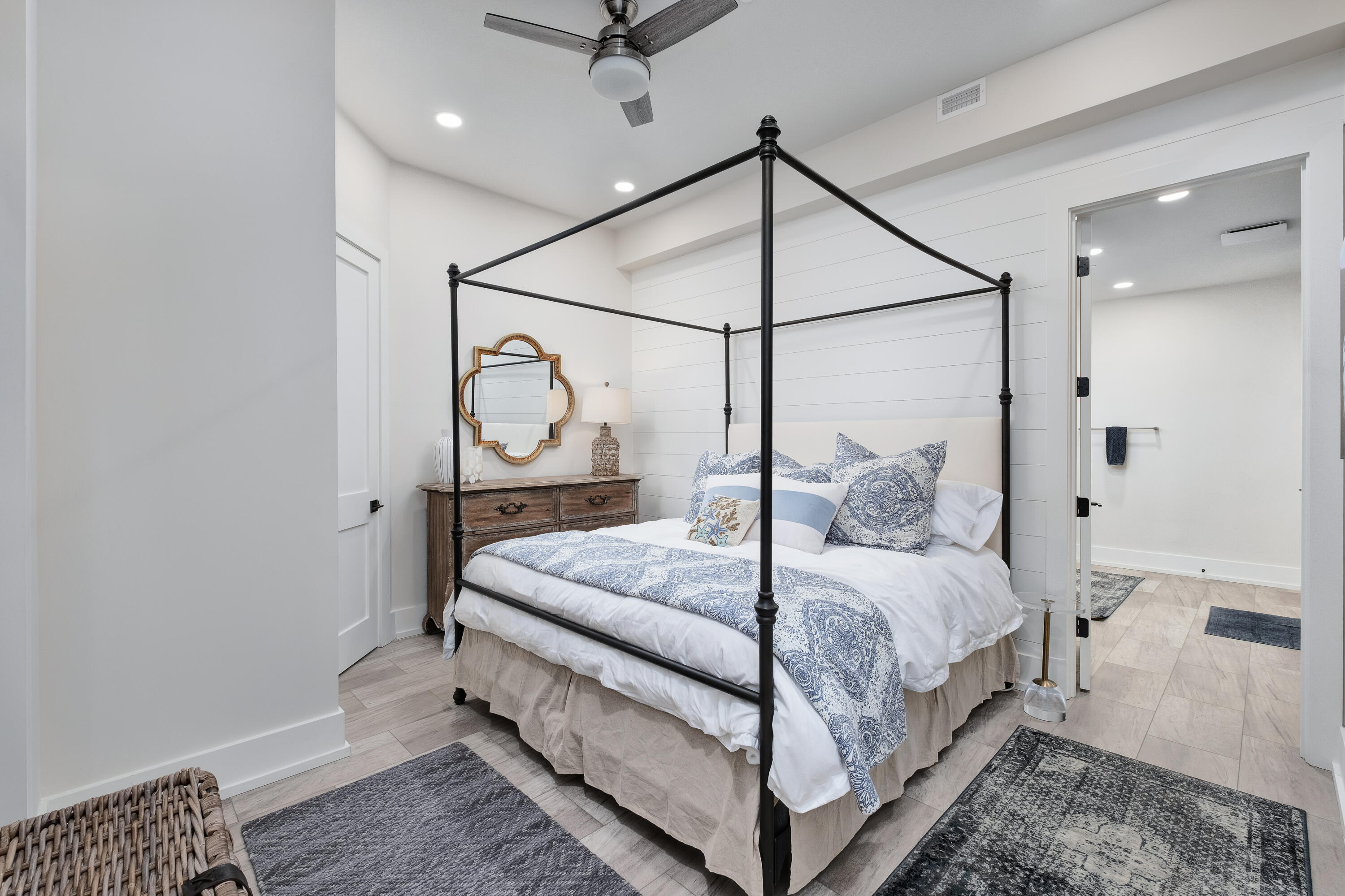 DESTIN YACHT CLUB - Residential