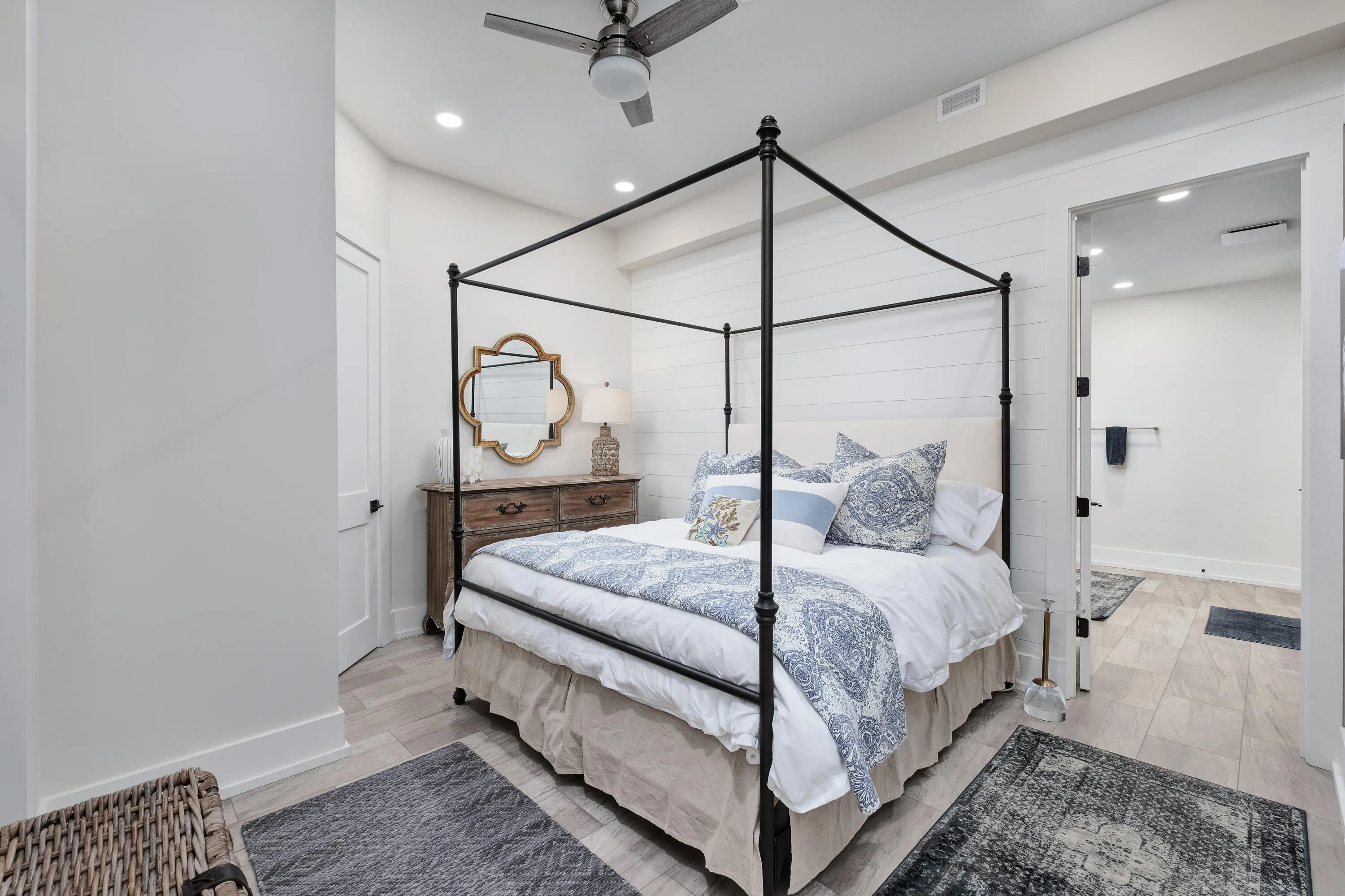 Destin, Florida 32541, United States, 3 Bedrooms Bedrooms, ,4 BathroomsBathrooms,Residential,Active,46391