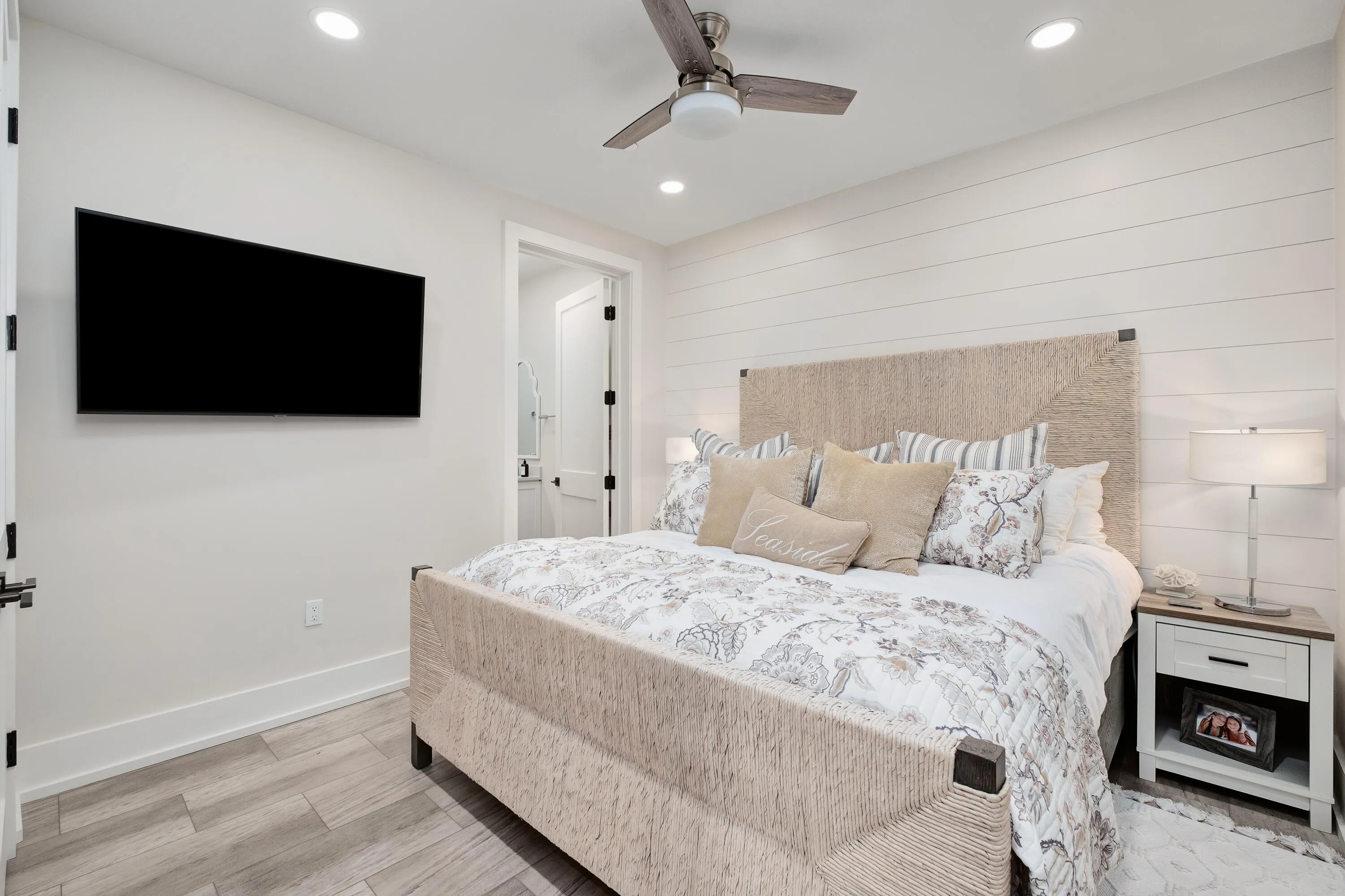 Destin, Florida 32541, United States, 3 Bedrooms Bedrooms, ,4 BathroomsBathrooms,Residential,Active,46391