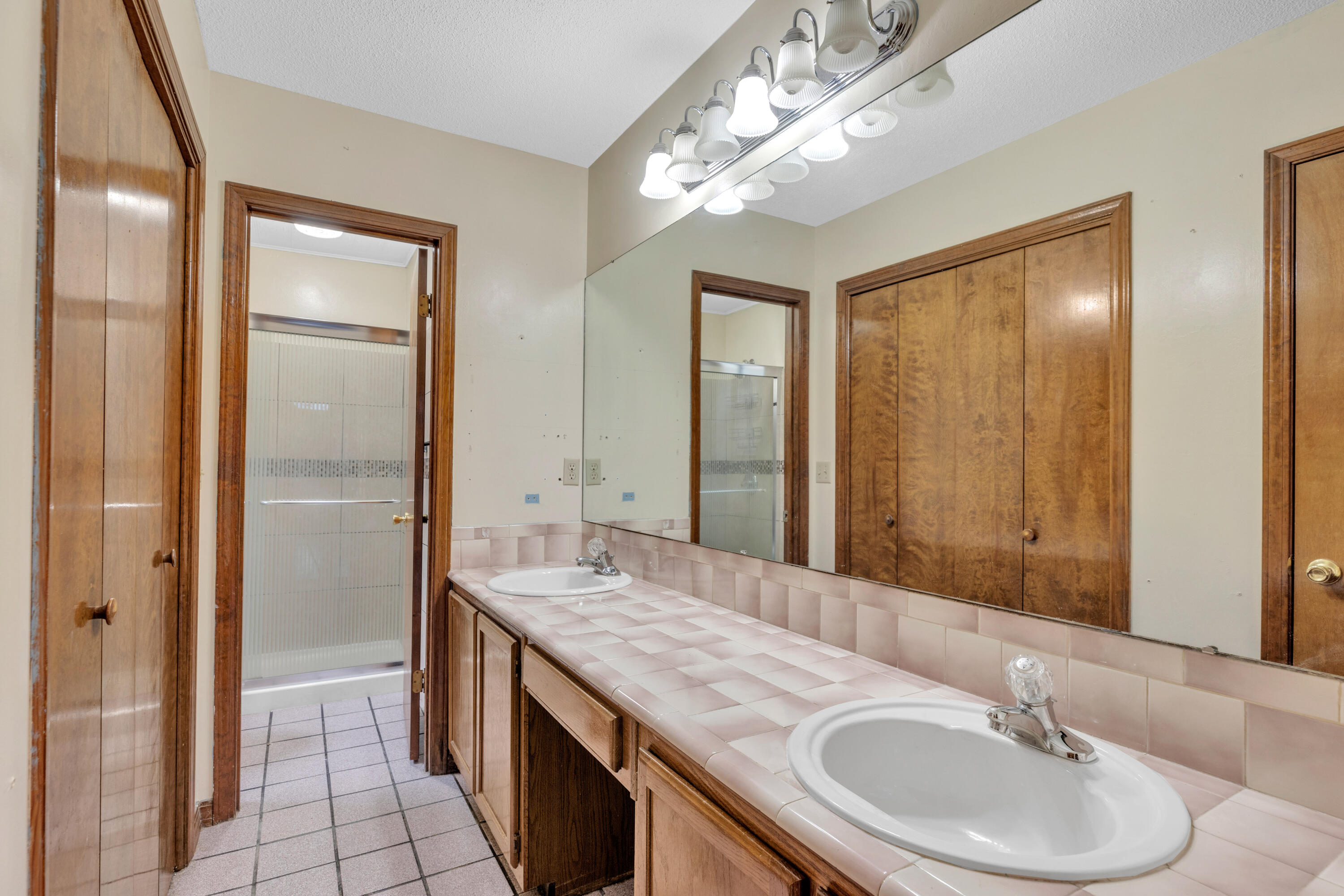 Valparaiso Pinecrest 3 - Residential