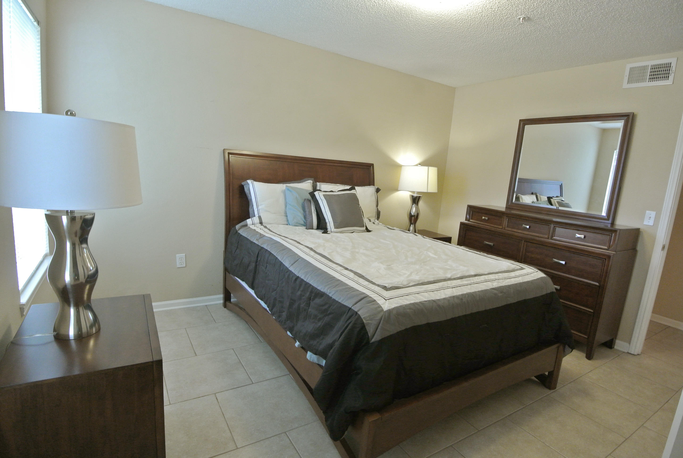 INDIAN LAKE - Residential