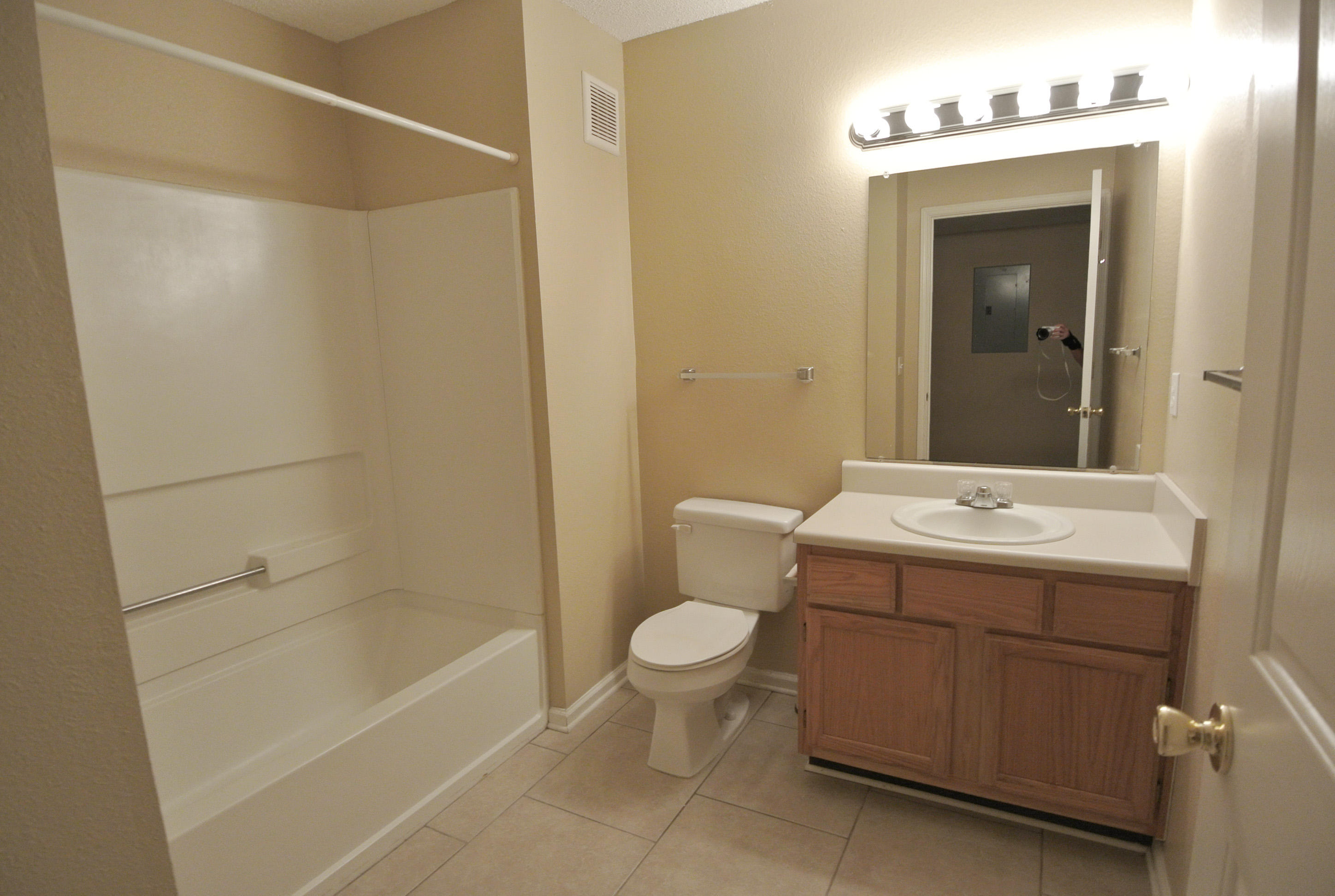 INDIAN LAKE - Residential