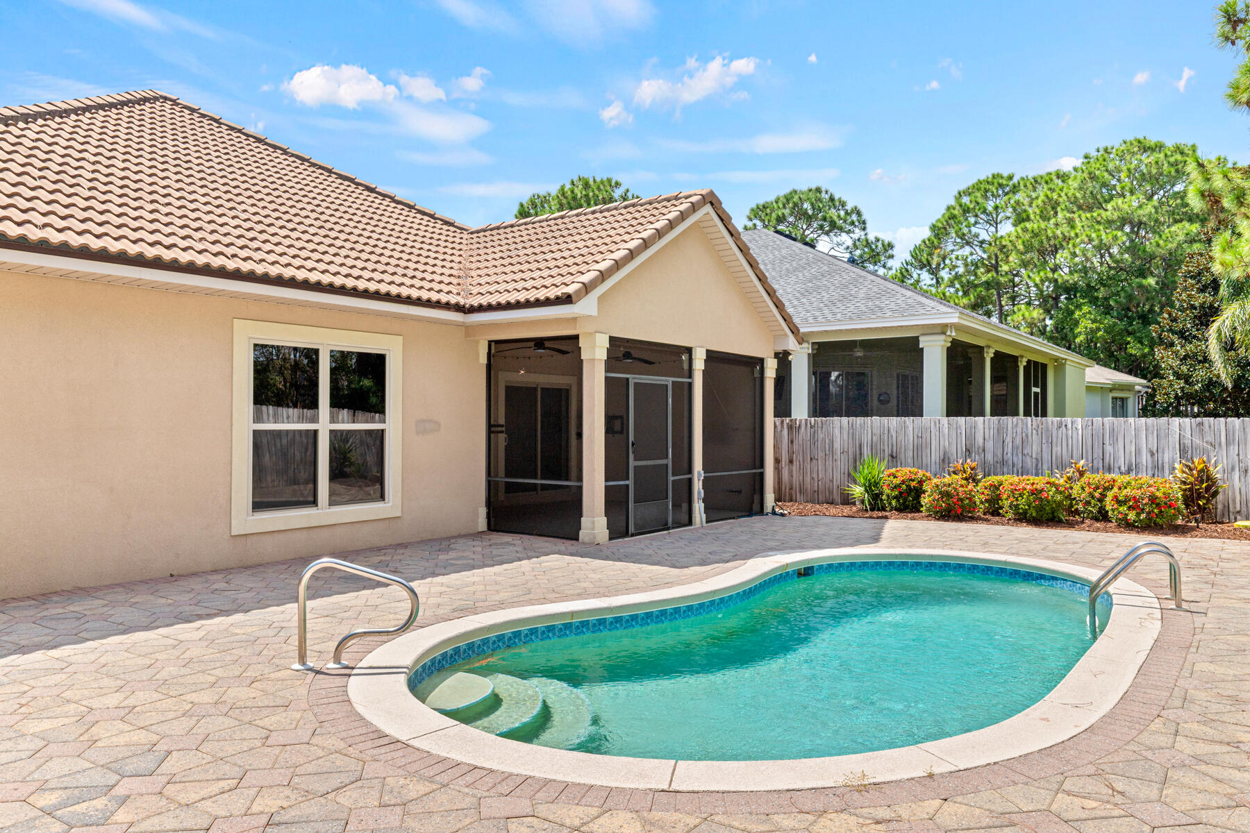 EMERALD LAKES PH 2 - Residential