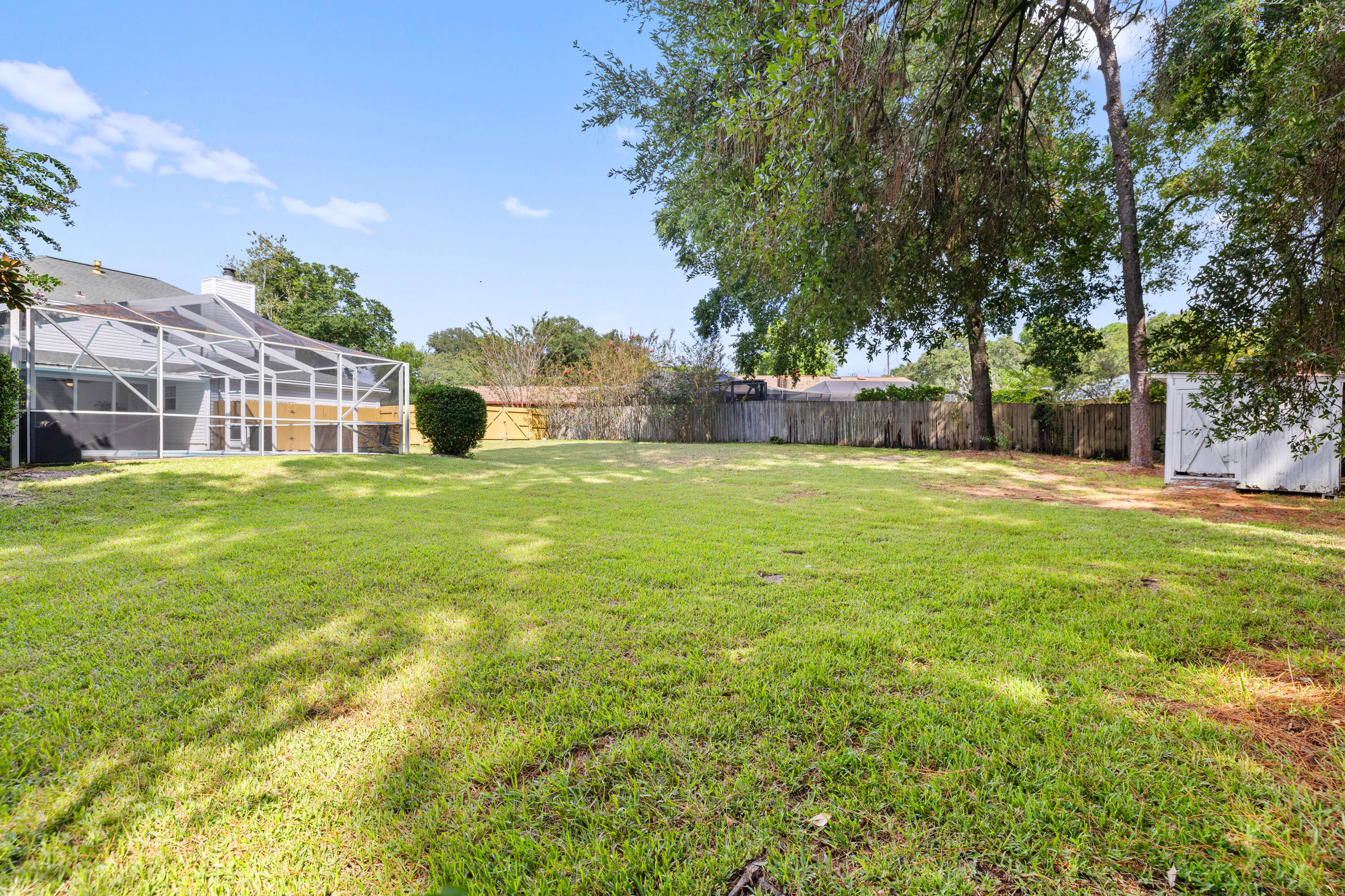 LAKE LORRAINE ESTATES - Residential