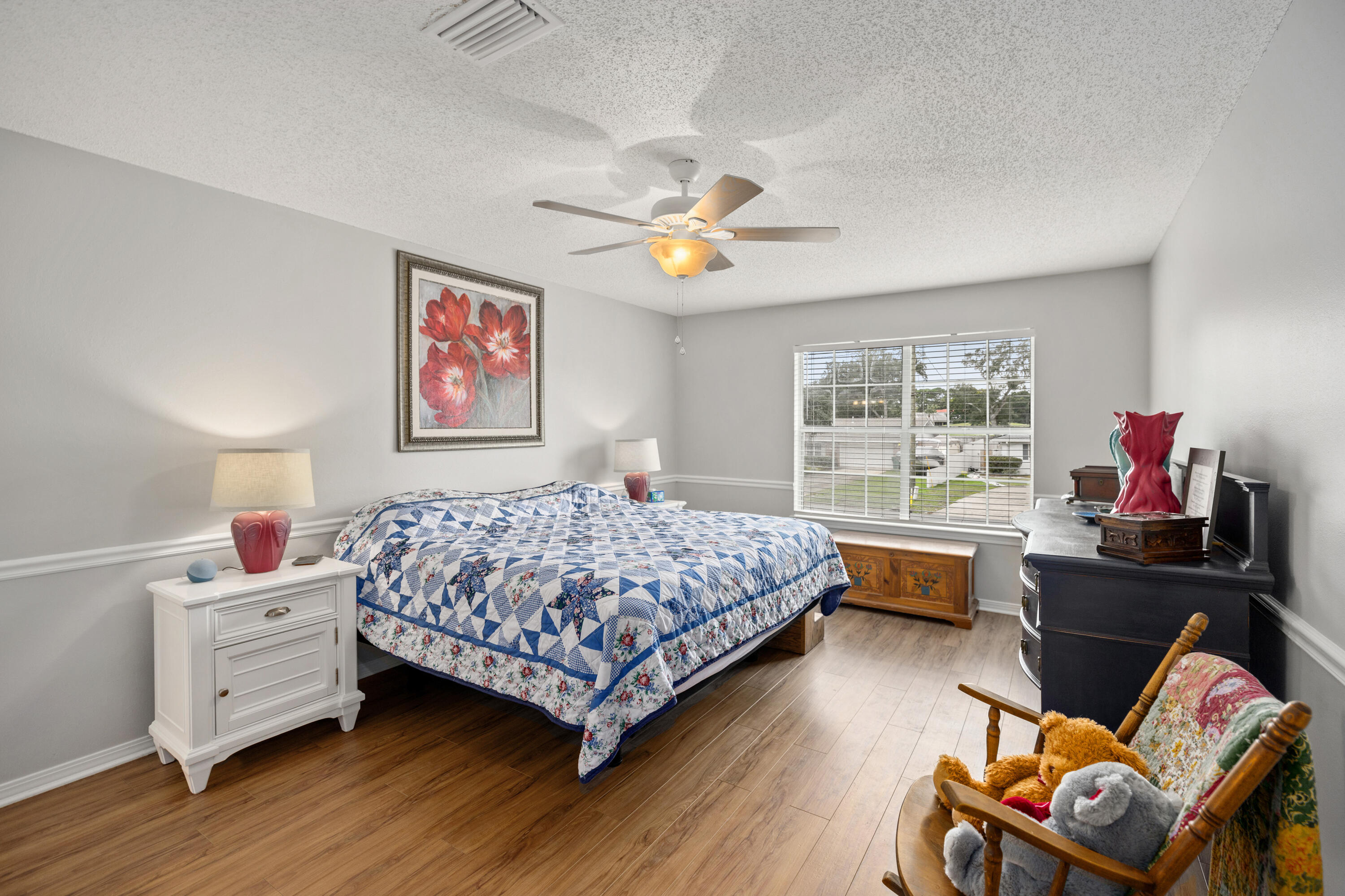 LAKE LORRAINE ESTATES - Residential