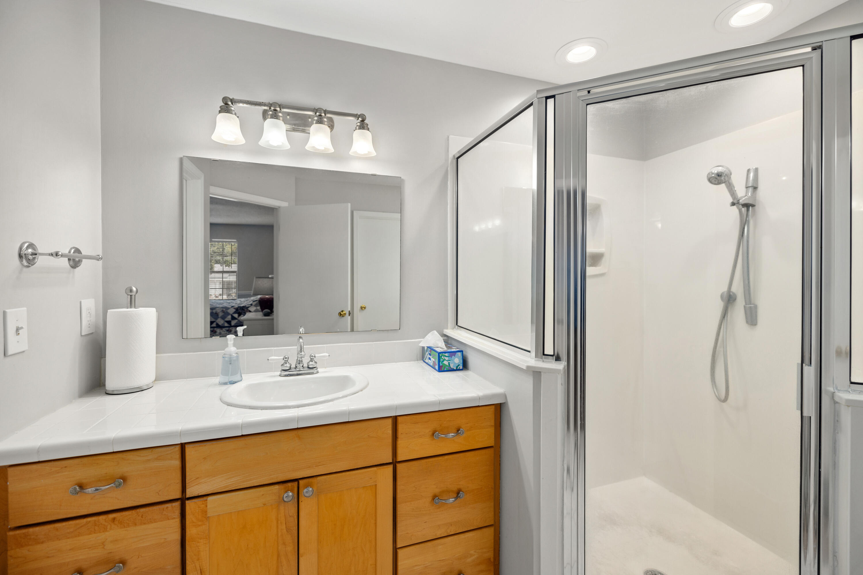 LAKE LORRAINE ESTATES - Residential