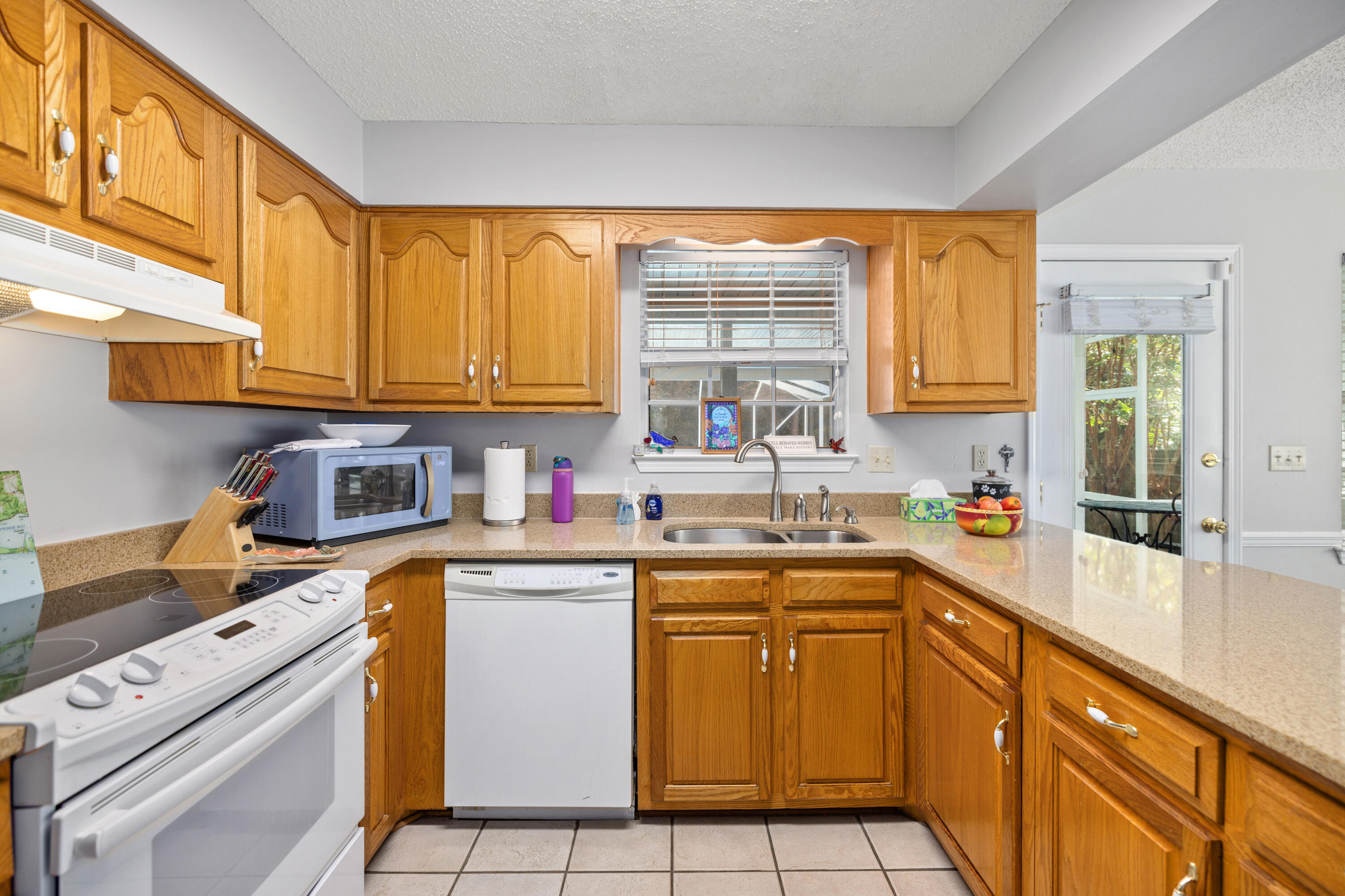 LAKE LORRAINE ESTATES - Residential