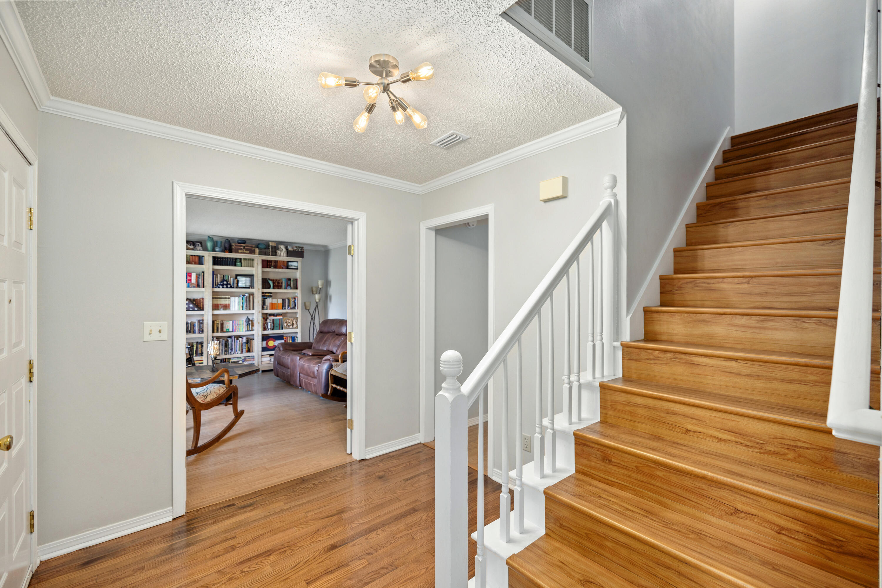 LAKE LORRAINE ESTATES - Residential