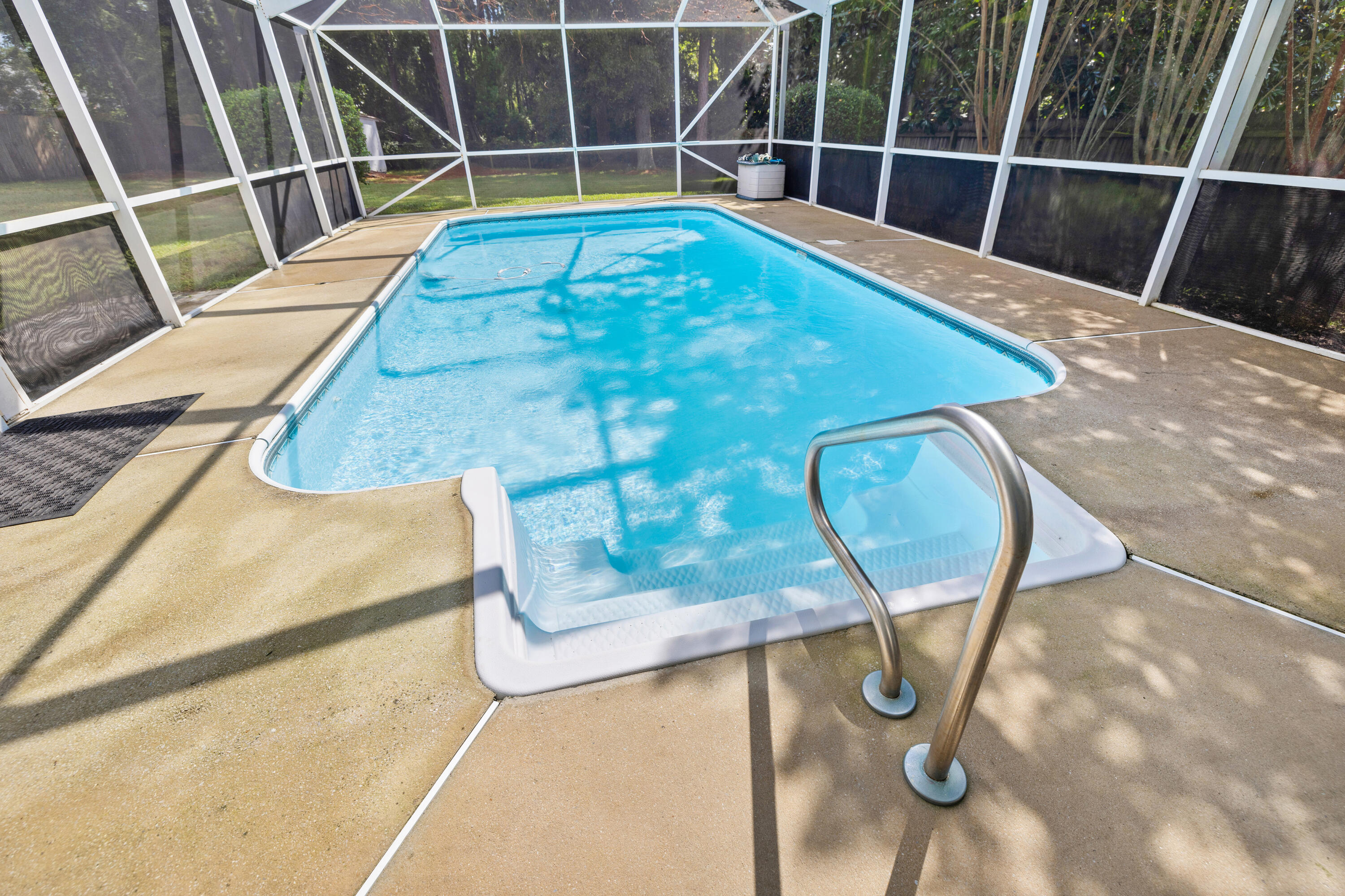 LAKE LORRAINE ESTATES - Residential