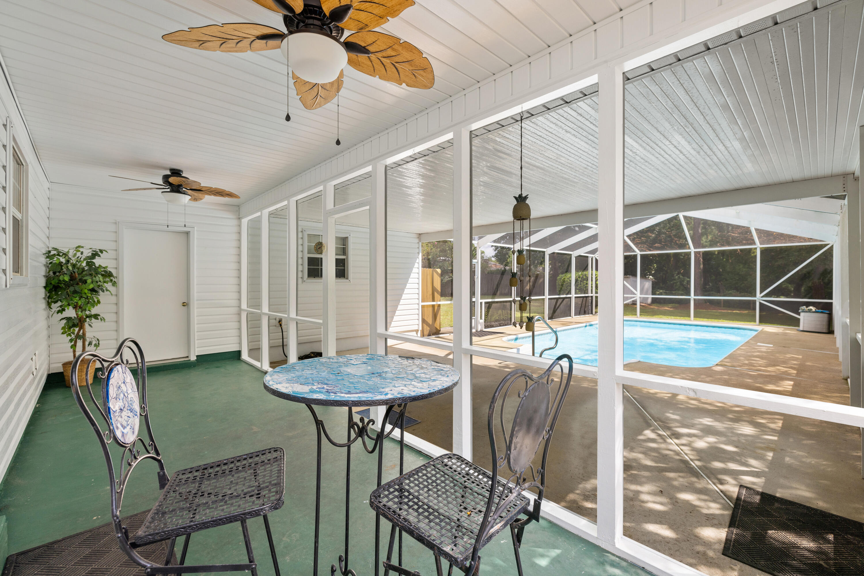 LAKE LORRAINE ESTATES - Residential