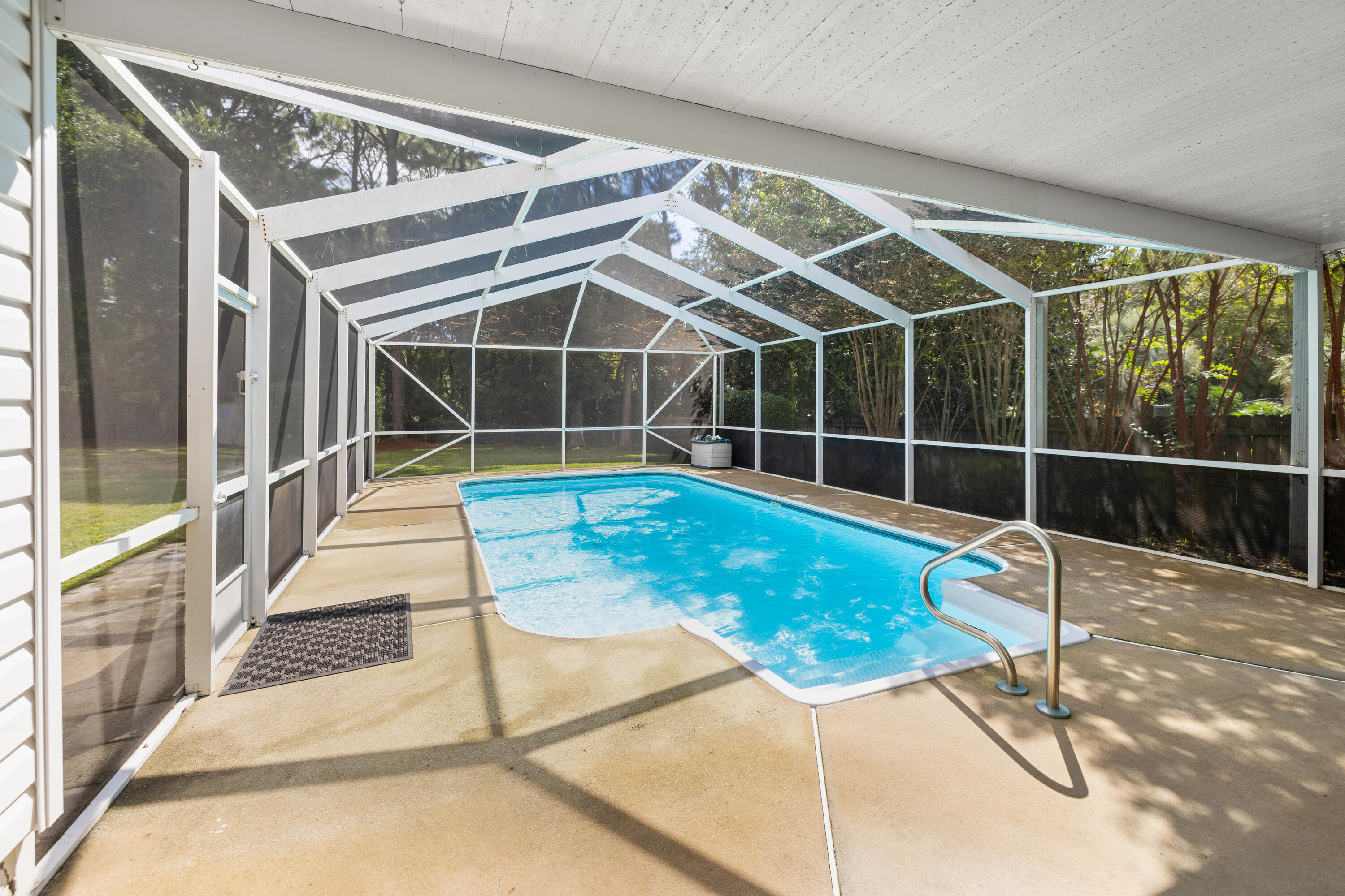 LAKE LORRAINE ESTATES - Residential