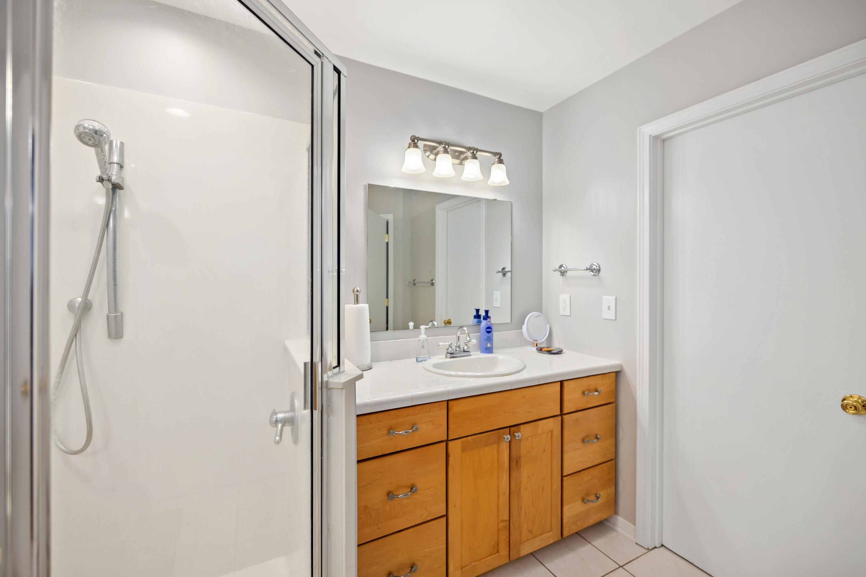 LAKE LORRAINE ESTATES - Residential