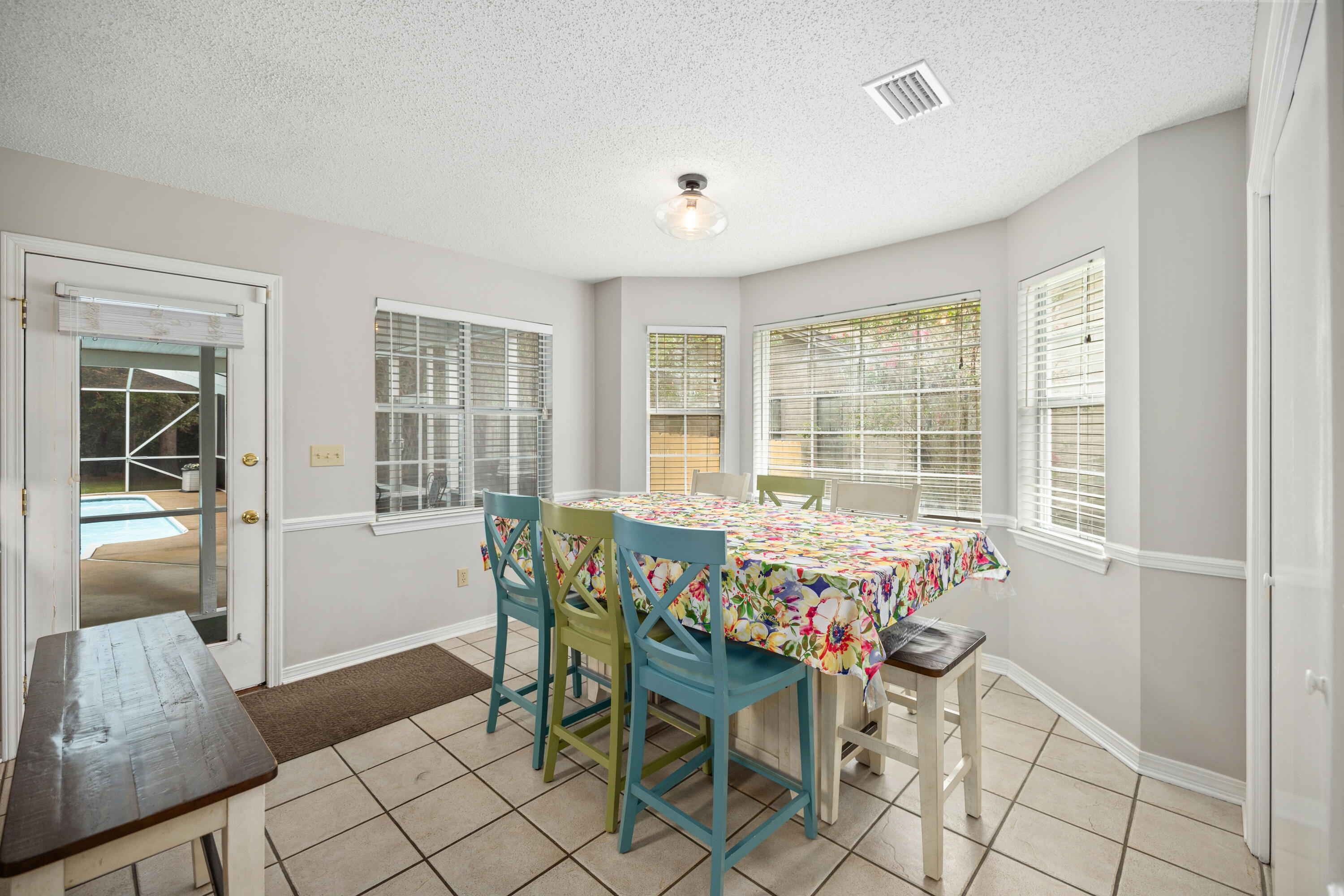 LAKE LORRAINE ESTATES - Residential