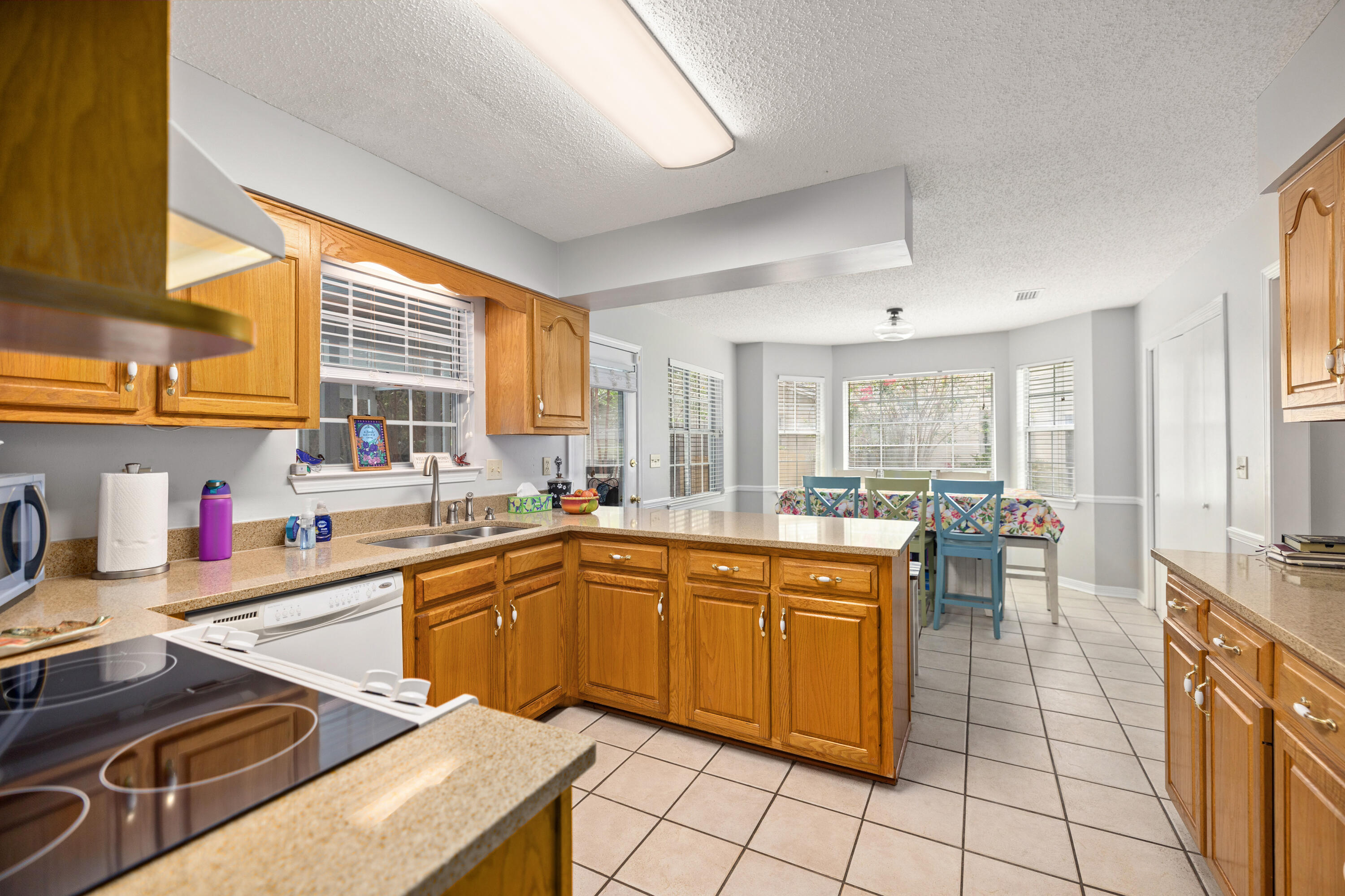 LAKE LORRAINE ESTATES - Residential