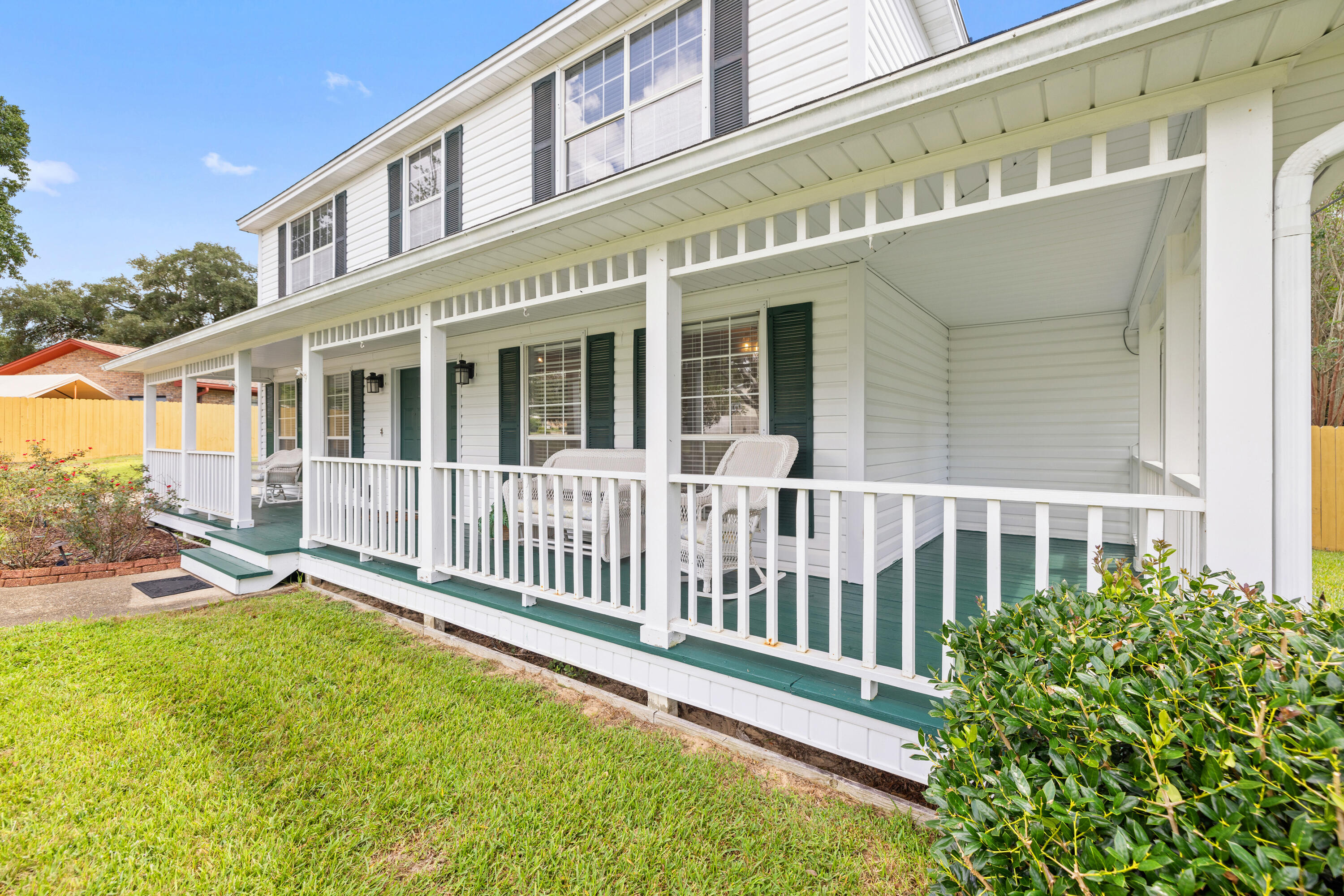 LAKE LORRAINE ESTATES - Residential