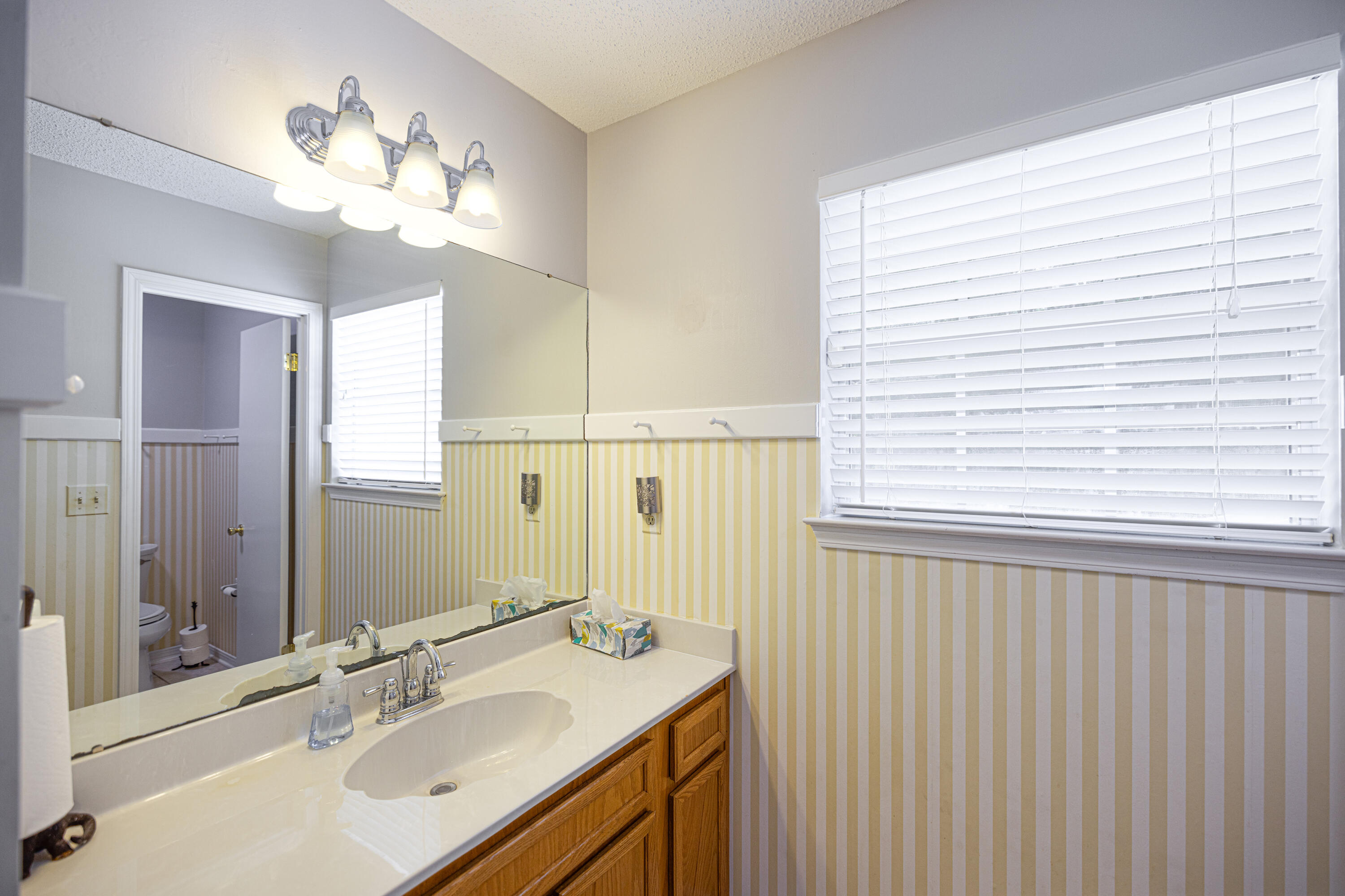 LAKE LORRAINE ESTATES - Residential