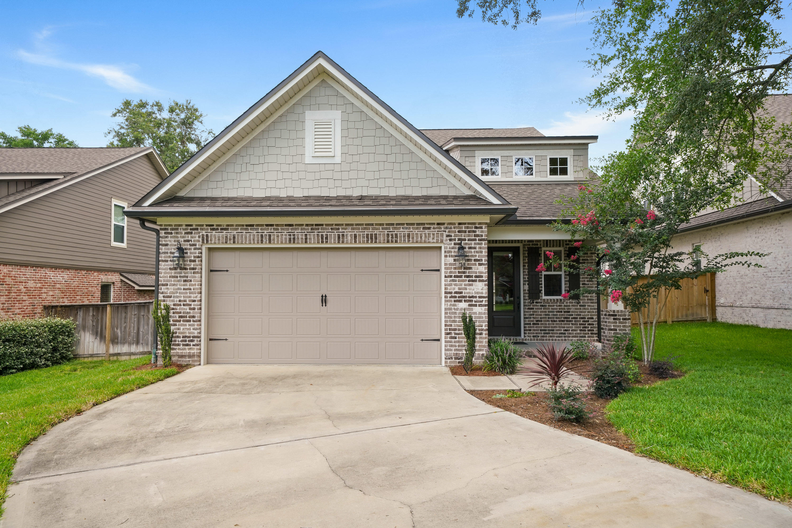 Hattie's Grove - Residential