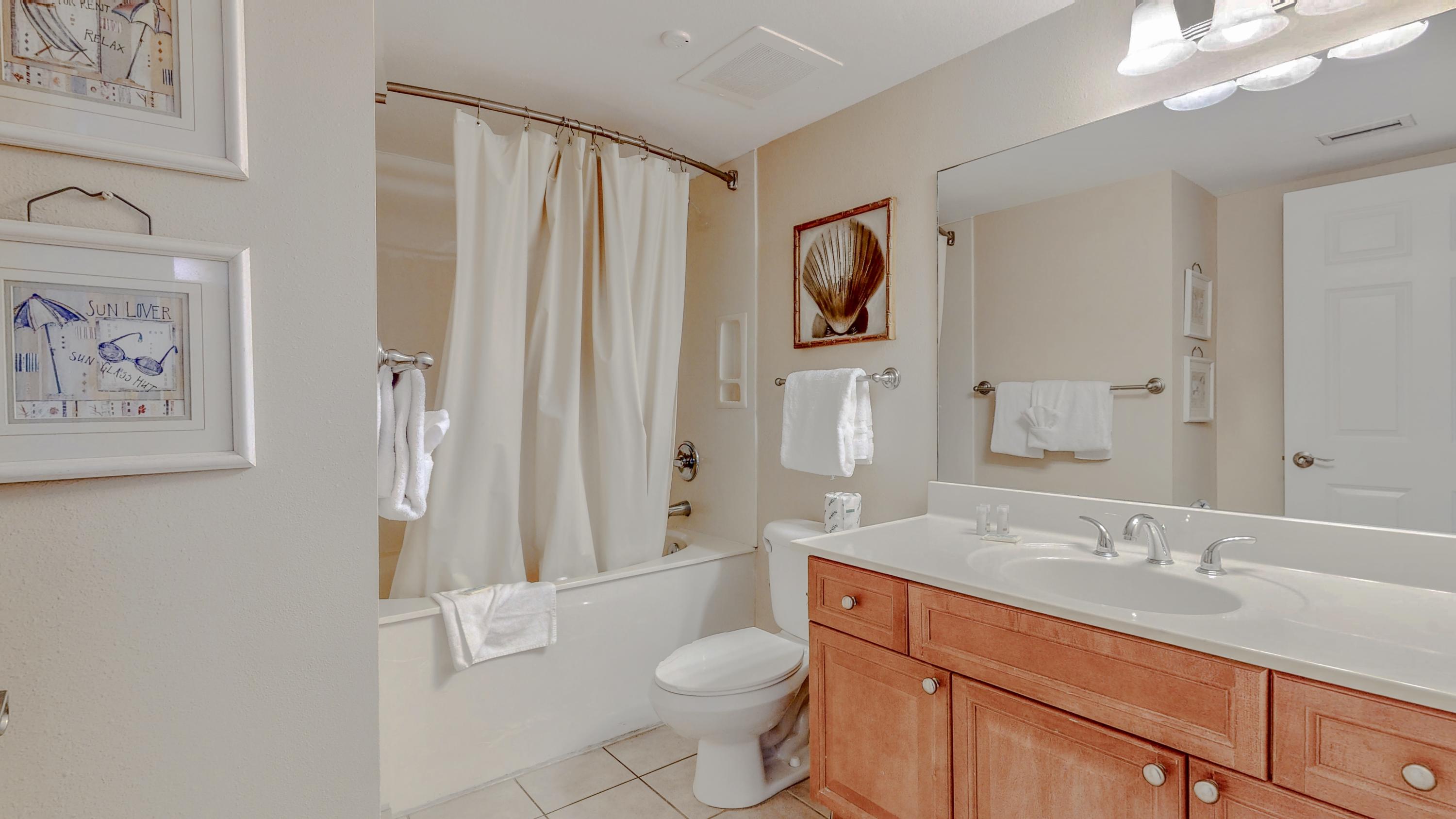 EMERALD BEACH RESORT - Residential