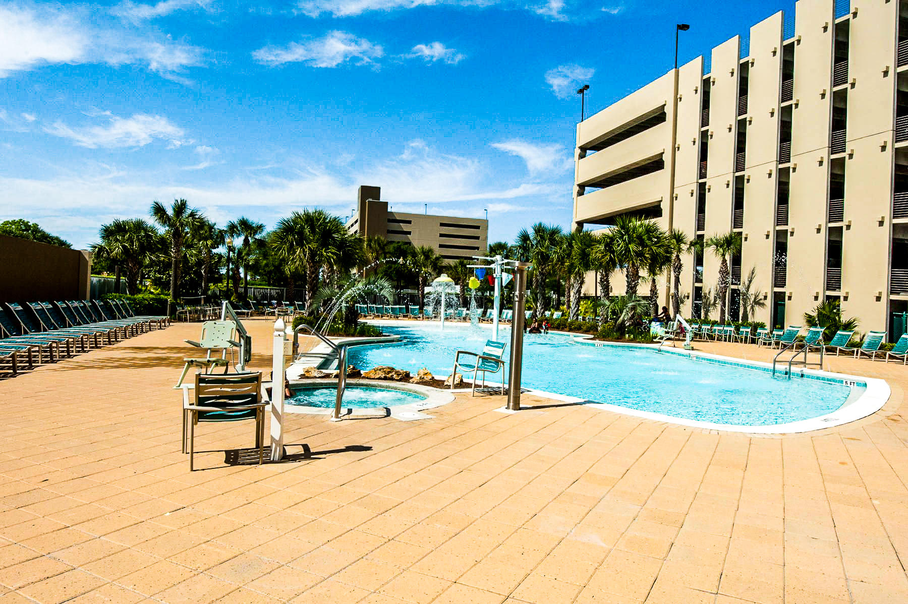 EMERALD BEACH RESORT - Residential