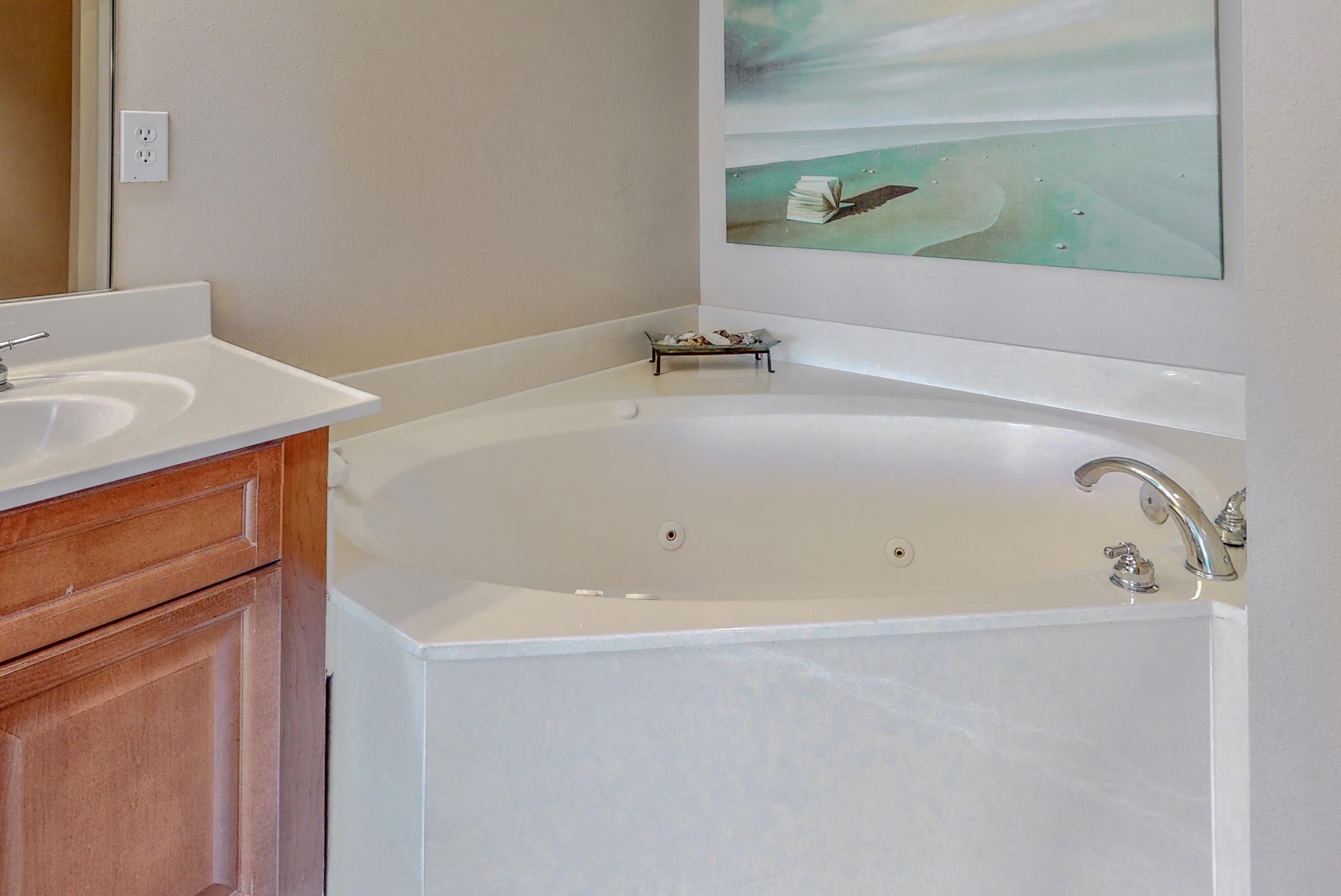 EMERALD BEACH RESORT - Residential