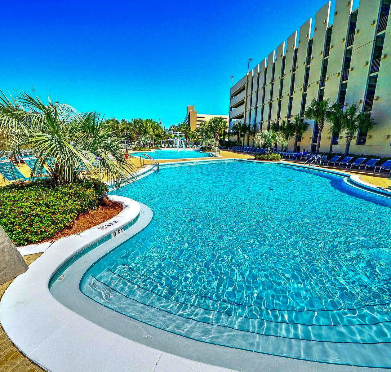 EMERALD BEACH RESORT - Residential