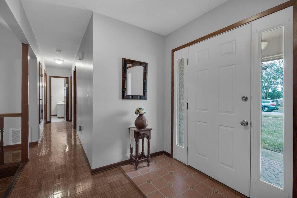 CHATEAU PRES DE LA MER - Residential Lease