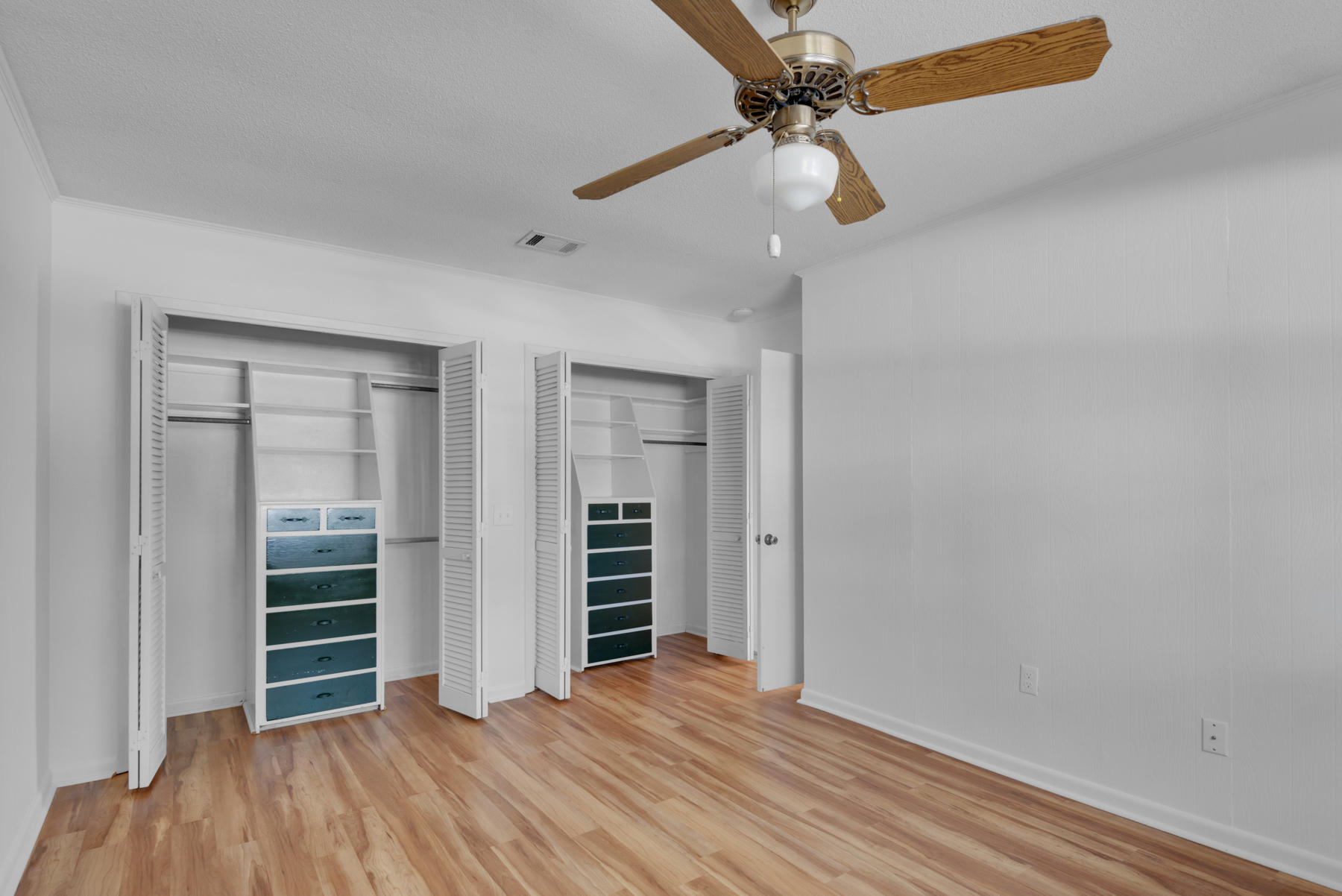 MAGNOLIA SHORES S/D - Residential