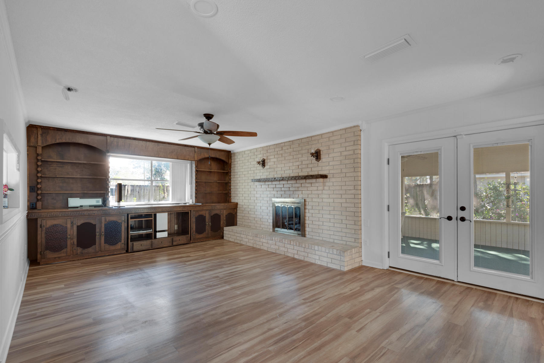 MAGNOLIA SHORES S/D - Residential