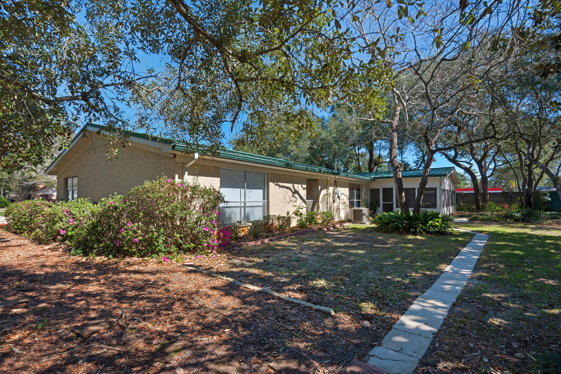 MAGNOLIA SHORES S/D - Residential