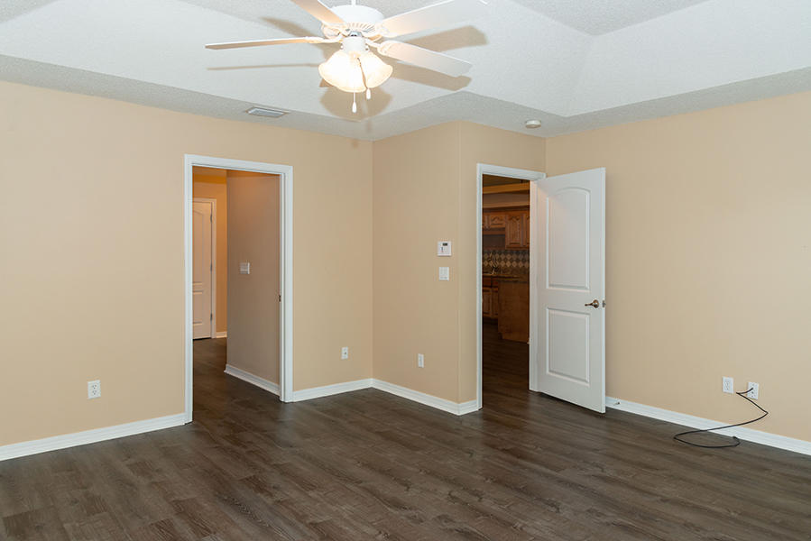 HOLLEY BY THE SEA - Residential