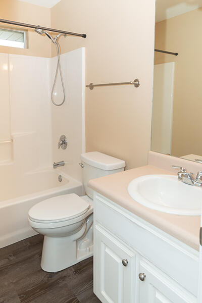 HOLLEY BY THE SEA - Residential