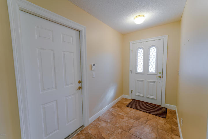 COLONY CLUB HARBOUR PH 1 - Residential