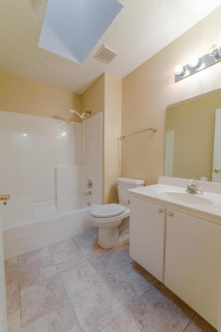 COLONY CLUB HARBOUR PH 1 - Residential