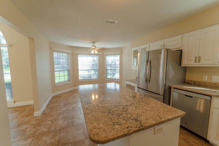 COLONY CLUB HARBOUR PH 1 - Residential