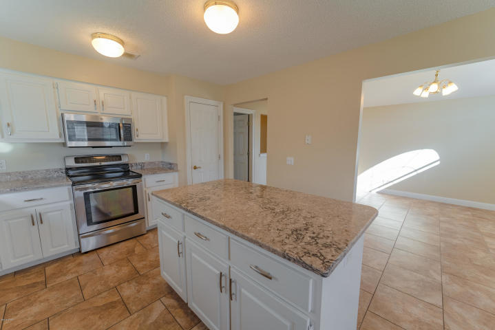 COLONY CLUB HARBOUR PH 1 - Residential