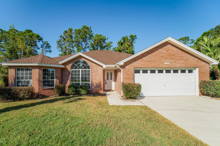 COLONY CLUB HARBOUR PH 1 - Residential