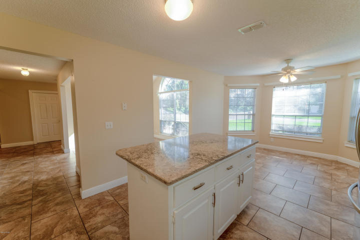 COLONY CLUB HARBOUR PH 1 - Residential