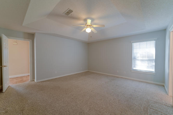 COLONY CLUB HARBOUR PH 1 - Residential