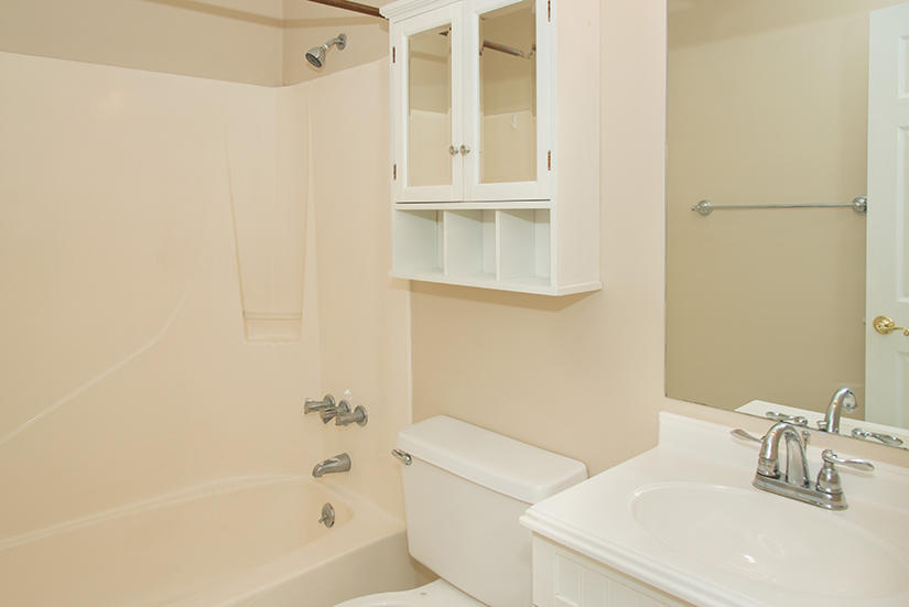 PINEHURST PARK - Residential Lease